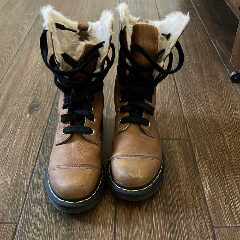 DR. MARTENS AIMILITA BOOT